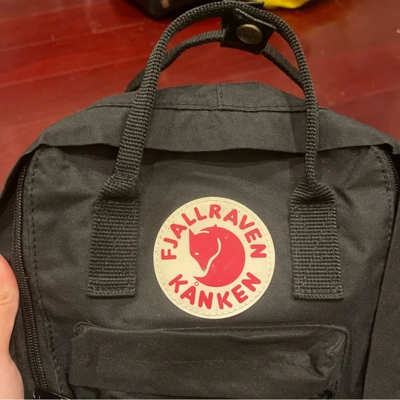 Fjall Raven mini backpack - Picture 2 of 5